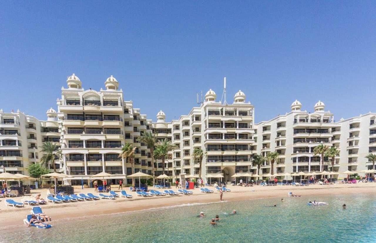 Holidays Resort